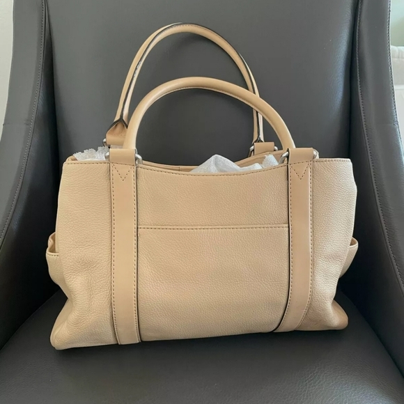 Calvin Klein Calf Leather Medium Tote NWOT - Picture 2 of 10